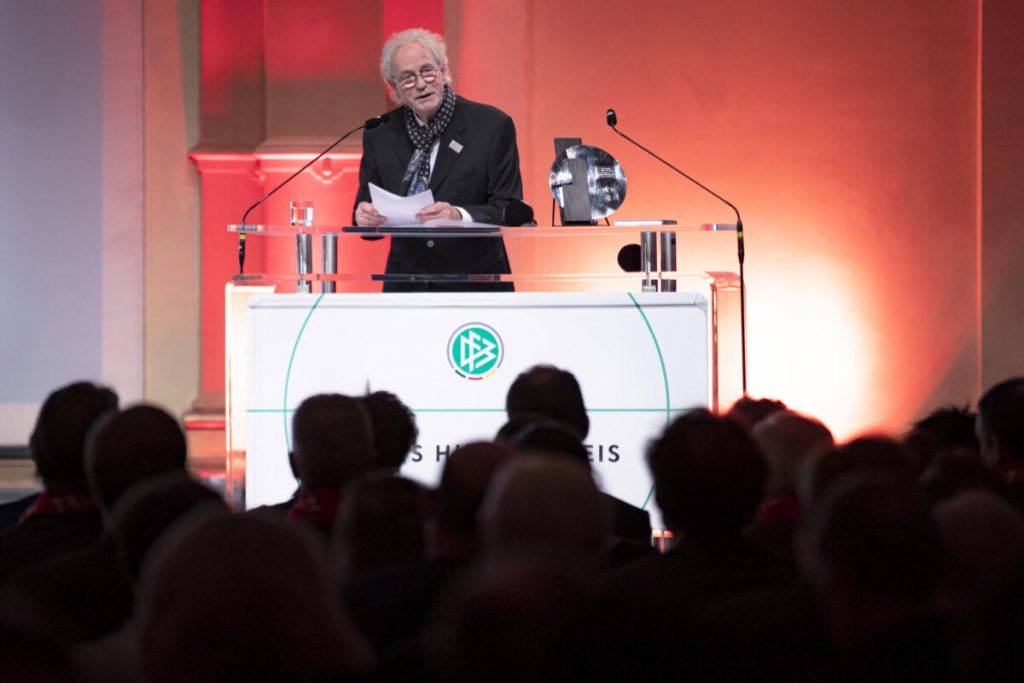 Mehr als nur ein Fußballturnier: Die Hintergründe zum Walther Bensemann Cup am Valznerweiher im Juli 2022