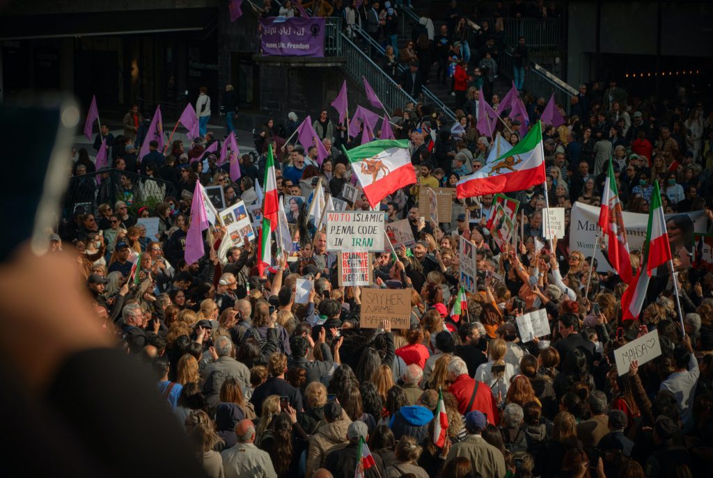 Das iranische Volk protestiert nach dem Fall Mahsa Jina Amini.